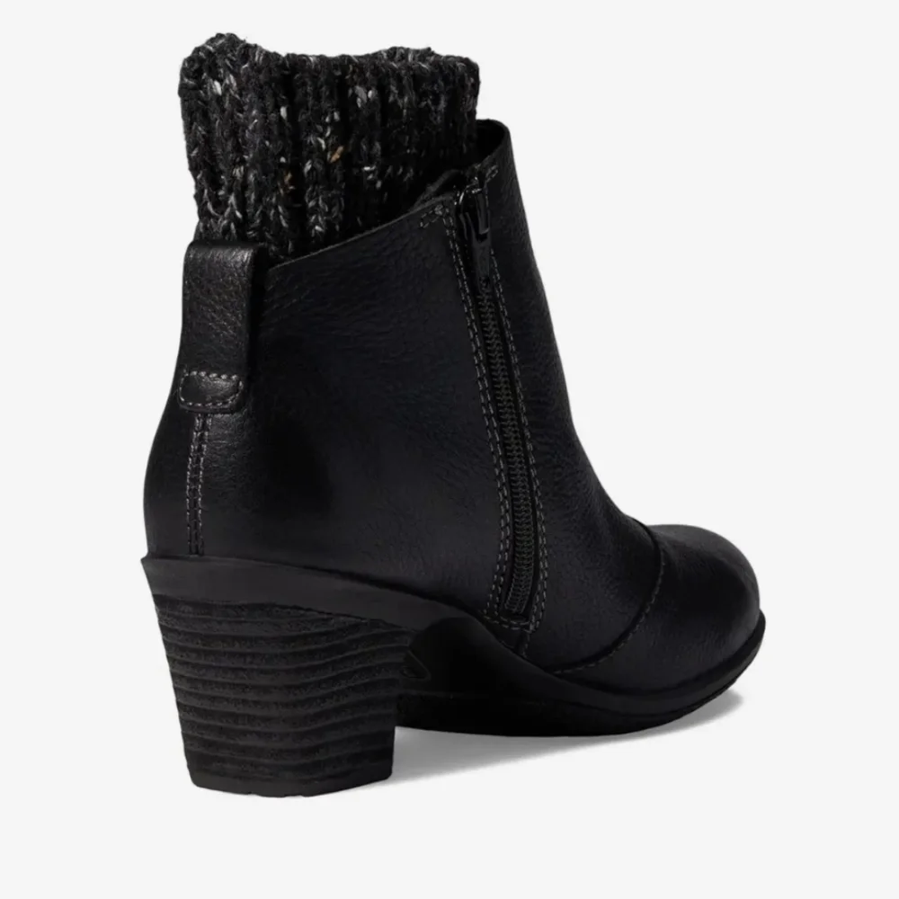 Comfortiva 100% Leather Women's Black Ankle Boots with Knit Cuff Size 6W New